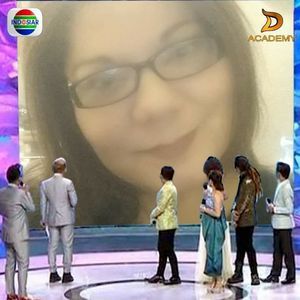 Meet your Posher, Cynthia